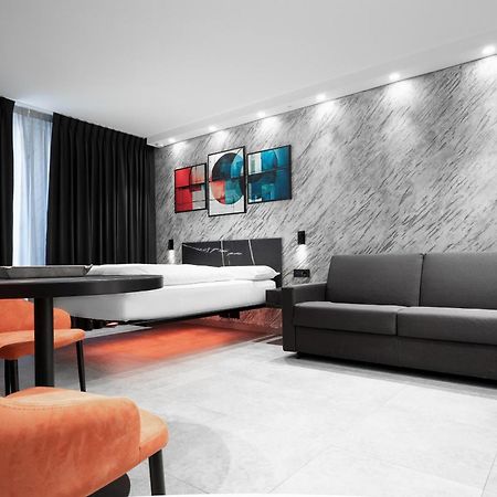 Adv Home - Exclusive Rooms Больцано Экстерьер фото